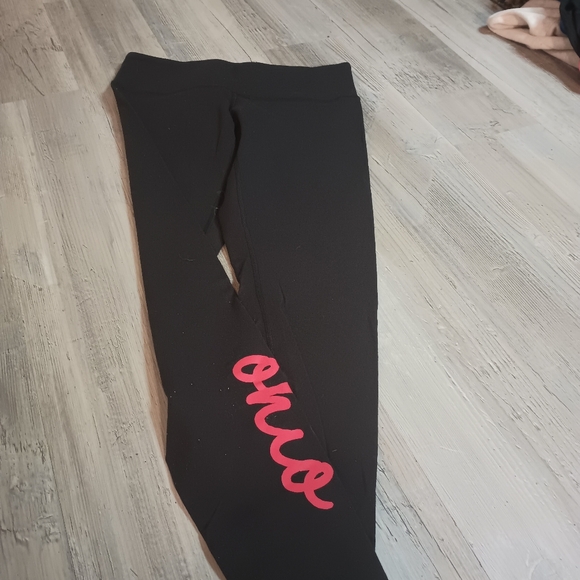 Lululemon - Picture 4 of 7